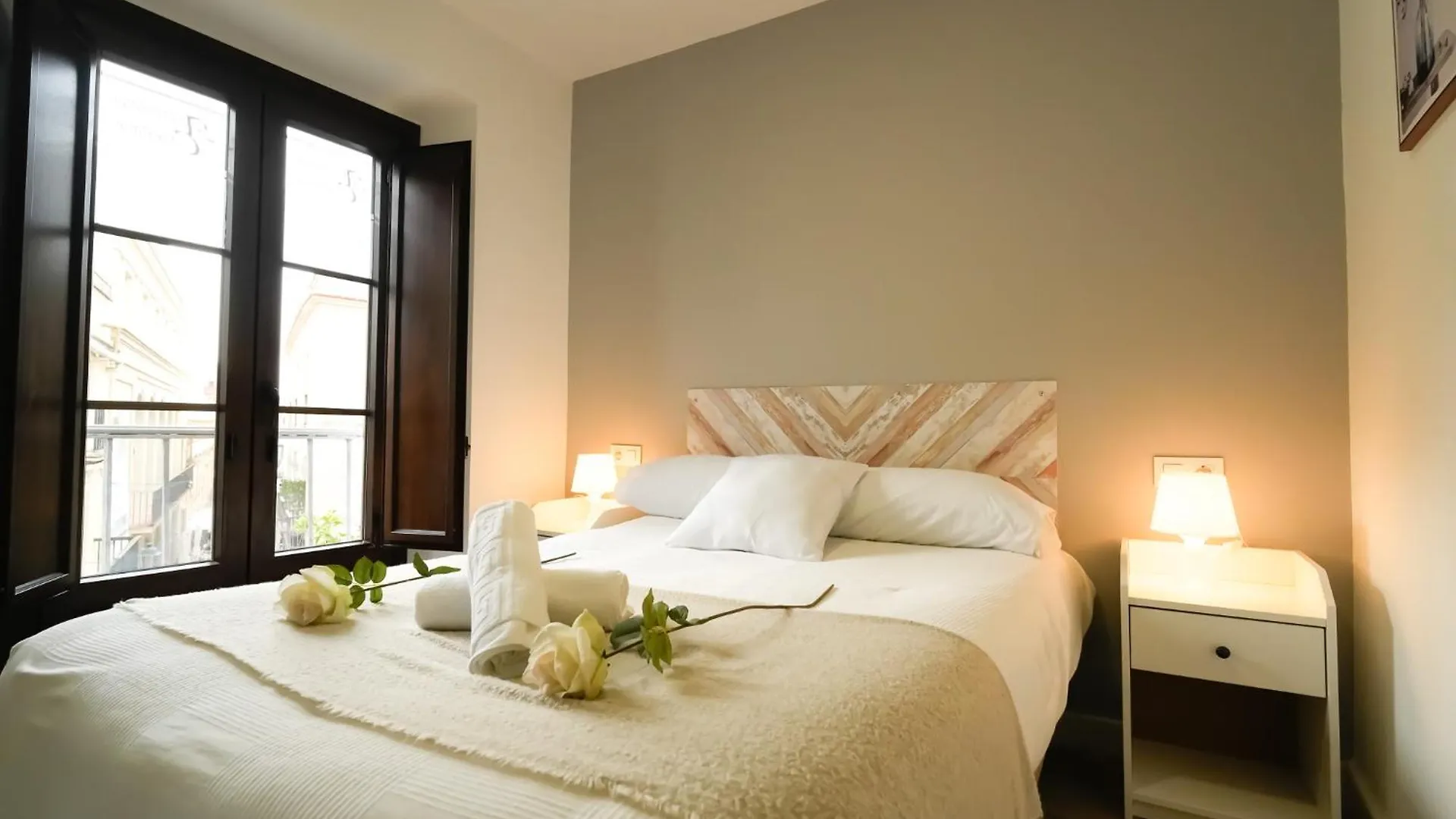 חרז Apartamentos Consistorio Live 0*,